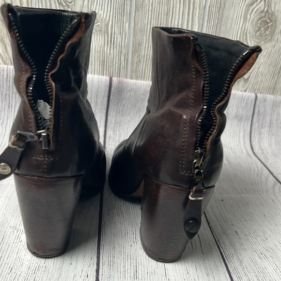 RAG & BONE Newbury Brown Leather Block Heel Ankle Bootie size 38/ 8 - Picture 2 of 9